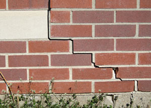 a foundation wall crack on a Rigby home.